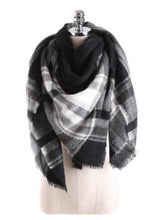 Load image into Gallery viewer, Black &amp; White Scarf