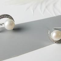 Load image into Gallery viewer, Crystal Moon Earrings