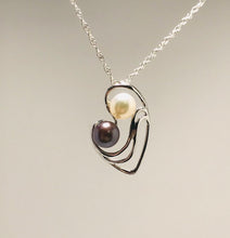 Load image into Gallery viewer, Mothers Love Necklace