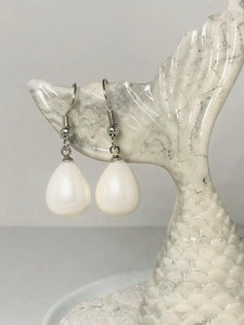 Pearl Dangle Necklace/Earring Set